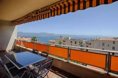 Appartement 4 pièces 6 couchages Ajaccio