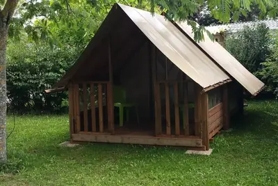 Image de Cabane Toilée Bois Cyclo 1 chambre ( sans sanitaires) 2 personnes