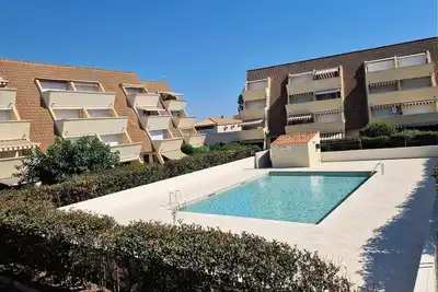 Image de Résidence avec piscine et accès direct à la plage
