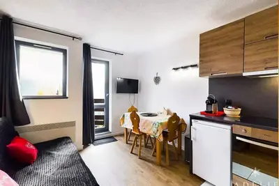 Image de Studio cabine à 80m des pistes avec parking, exposition Sud