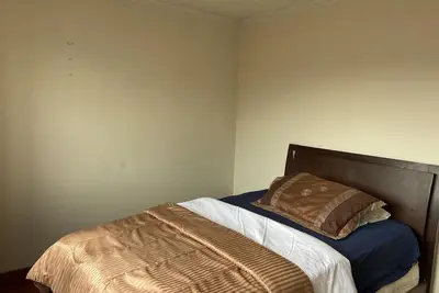 Image de Apartment 5 minutes from the Bulevar Niza shopping center.