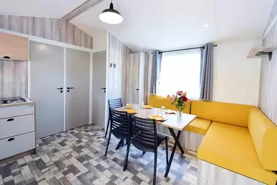 Image de Mobil Home Grand Confort 4 Pièces 6\/8 personnes Climatisé + Tv