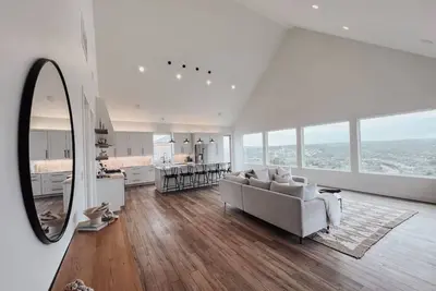 Image de Hideaway Hill Country · Luxury Home with Stunning Views and Hot Tub