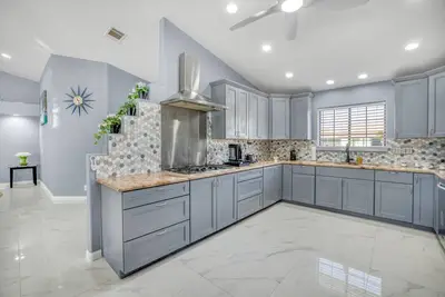 Image de Tequila sunrise house-10 min from a grocery stores