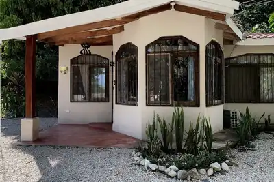 Image de Beach Gem Home - a few steps from the beach