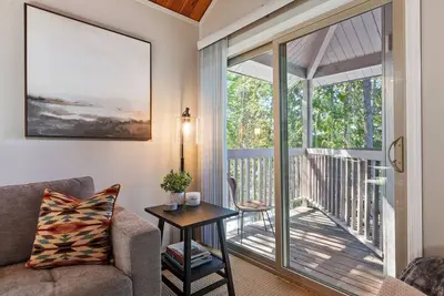 Image de Whitefish Mountain Ski Condo - 1 Br, Kitchen, Hot Tub/Spa