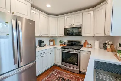 Image de Family friendly home off bike trail and quiet subdivision with lots of updates!