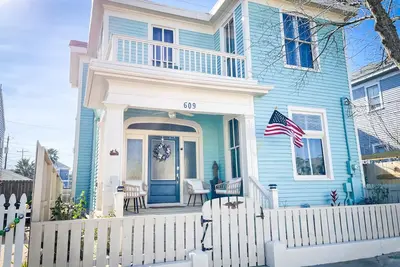 The Ava Belle Inn: A Gem in the Historic District by the Strand