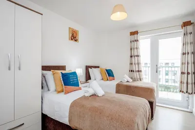 Image de Impeccable 2-Bed Apartment in Romford