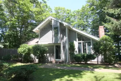 Image de Hshu--Tranquil with Pond View