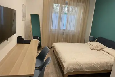 Image de Appartement Confortable dans un Parc Privé au Centre de Naples - Quartier Chiaia