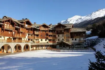 Image de À 150m des pistes de ski, Rez-de-chaussée, vue montagne, remise en forme, piscine, balcon