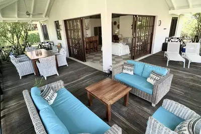 Image de Palmbeach * Piscine * Golf * Tennis * 3 chambres à coucher * 2. 5 salles de bain