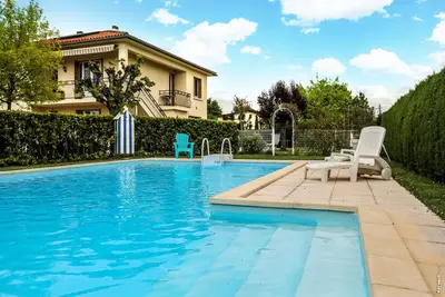 Image de Joli Appartement - Piscine - 68m2 - Gaillac