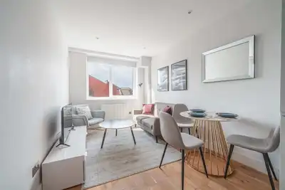 Image de Smart 1 Bed Apartment in Eastleigh Town Centre