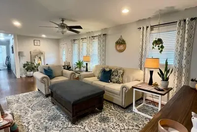 Image de Newly Renovated House 10miles from Augusta National