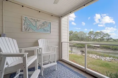 Image de Fripper Upper: 1st Floor, Just for Two, Marsh Views, Free Coffee/Tea/Creamer, Club Cards Available!