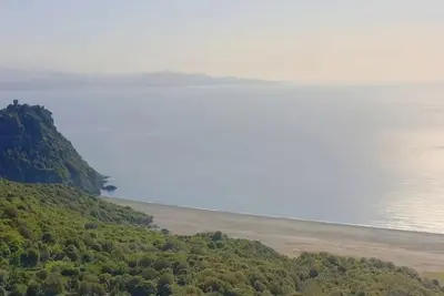 Image de Nestled in the heart of the maquis; 900m from the village of Nonza and 5 minutes from the beach!