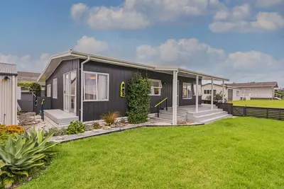 Image de Bach Life on Seabreeze - Whangamata Holiday Home