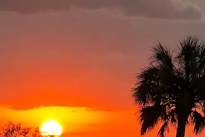Image de Bayfront, Water View, 5 min to Beach, Fenced-in Yard, Fire Pit, Pet Friendly