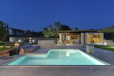 Image de Maison de vacances Rovinj pour 1 - 8 personnes avec 4 chambres à coucher - Maison de vacances