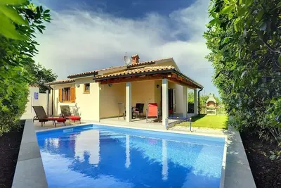 Maison de vacances Ližnjan pour 1 - 5 personnes avec 2 chambres à coucher - Maison de vacances