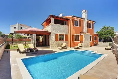 Image de Maison de vacances Vodnjan pour 1 - 6 personnes avec 3 chambres à coucher - Maison de vacances