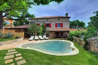 Image de Maison de vacances Ližnjan pour 1 - 5 personnes avec 2 chambres à coucher - Maison de vacances