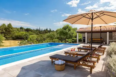 Image de Maison de vacances Sibenik pour 1 - 8 personnes avec 3 chambres à coucher - Maison de vacances