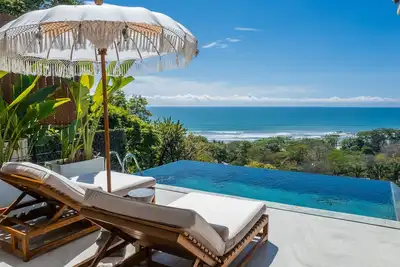 Casa Magnifique - 3 Bedroom Oceanview Villa. Beautiful Sunsets