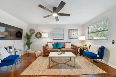 Image de Trendy Jax Home Near Downtown, 30-mins to Beach