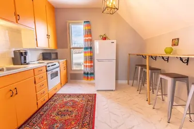 Image de New Listing! ! Bright Bohemian Stay