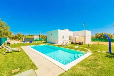 Image de Private pool - for two families - 3 bedrooms - Near Nature Reserve