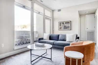 Image de Luxe San Carlos 2br w/ Gym, Pool & Bbq, walk to Caltrain, by Blueground