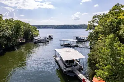 Image de Shelter Cove - Impressive house w/ private dock