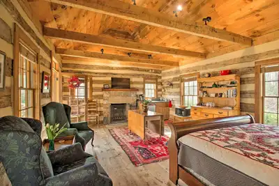 Image de Numerous On-Site Trails: Earlysville Wooded Cabin
