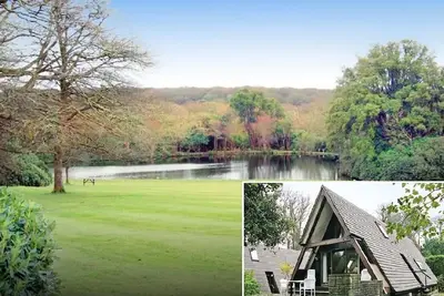 Image de Luxury lodge on spacious country estate. Own hot tub. Free gym, pool & more