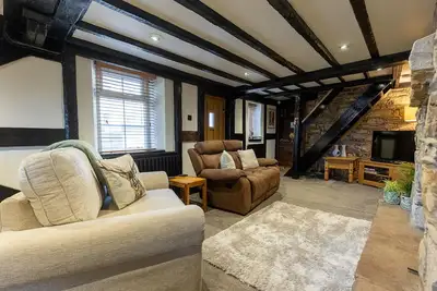 Image de Classic 2 Bed Cottage with Fire Place & Bath Tv