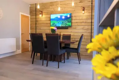 Image de Stunning, modern 3 bedroom home in great location!