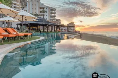 Image de Stunning Ocean front View Penthouse with golf access