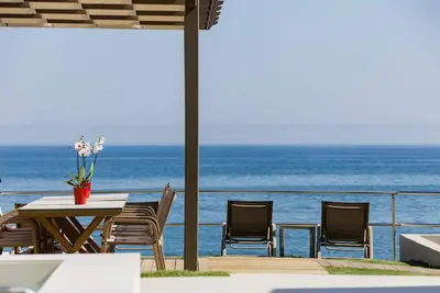 Deux Paradis, a BeachFront Retreat with Private Pool & walking distance to all