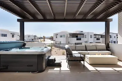 Image de The Sol Mate: Desert Color Lagoon + Beaches