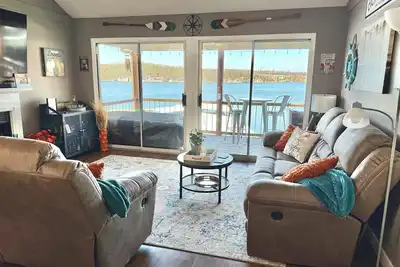 Image de Breakwater Bay Bliss at the 22