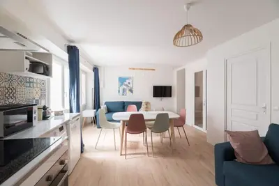 Image de Villa Poncelet -Suite Shalimar, 2 chambres 8 personnes, Champs Elysées, avec A\/C