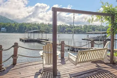 Image de Twin Oaks Retreat  by Chatuge Home Concierge<br> Lakefront  w/ Pvt Covered Dock, fire pit, ping pong, shuffle board, water carpet
