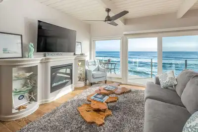 Image de Ocean Front w/Private Beach and Endless Views-3bed/3bath