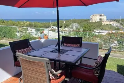 Image de Welcome to Your Tropical Paradise with a Stunning Sea View.