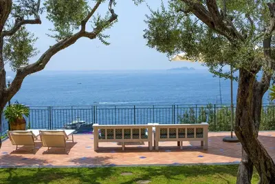 Image de Villa Affascinante - Luxury villa with direct sea access