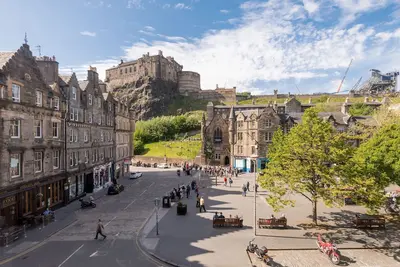 Image de 1 bedroom property with a fantastic view of Edinburgh Castle in the heart of the Old Town