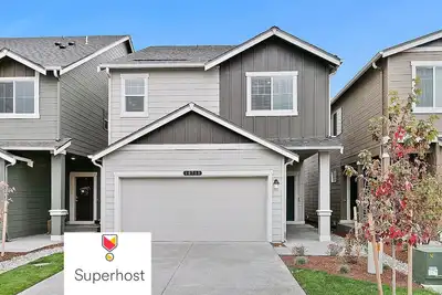 Image de Brand new*2022 Rainier Ridge home Puyallup\/Graham